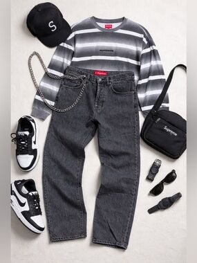 Authentic Supreme Regular Jean Black Men’s 32x30 Denim - Excellent